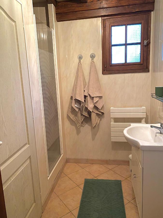Maison traditionnelle Normande avec piscine Hotot-en-Auge Extérieur photo